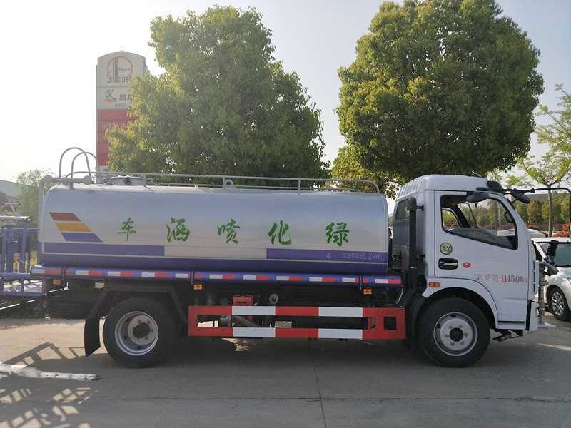 10噸灑水車