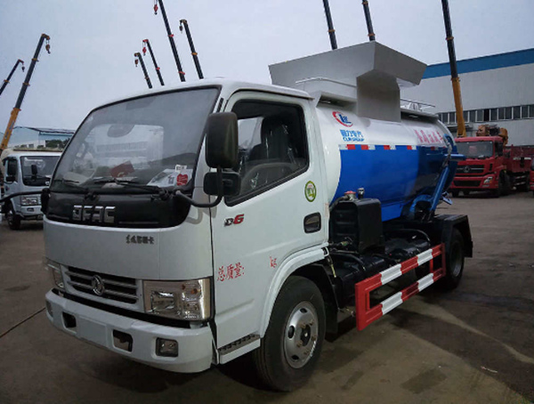 多利卡餐廚垃圾車(chē)